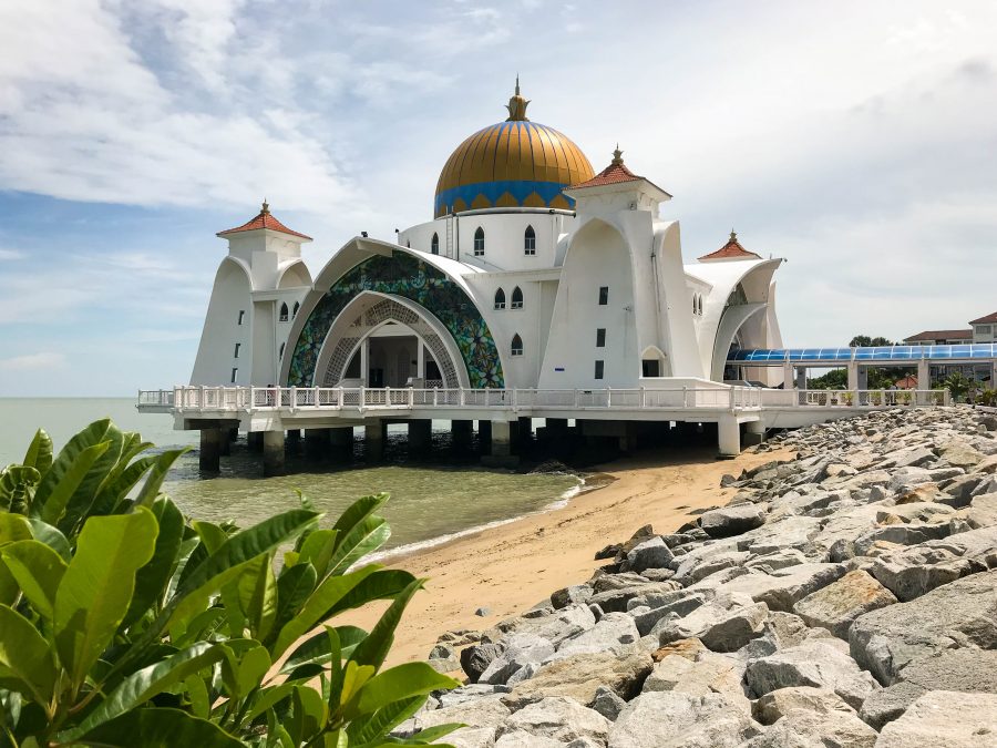 melaka straits mosque