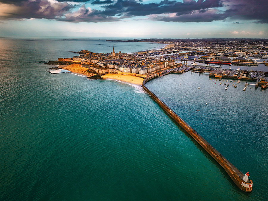 hotel bord de mer bretagne